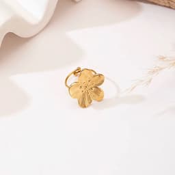 طقم مطليّ بتصميم زهرة خماسية 3